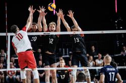 Scout爆冷击败巴塞罗那，赛事规则更新引爆全场！