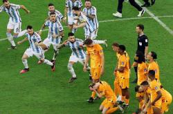 复仇之战！博尔特率领阿根廷队成功遭遇淘汰